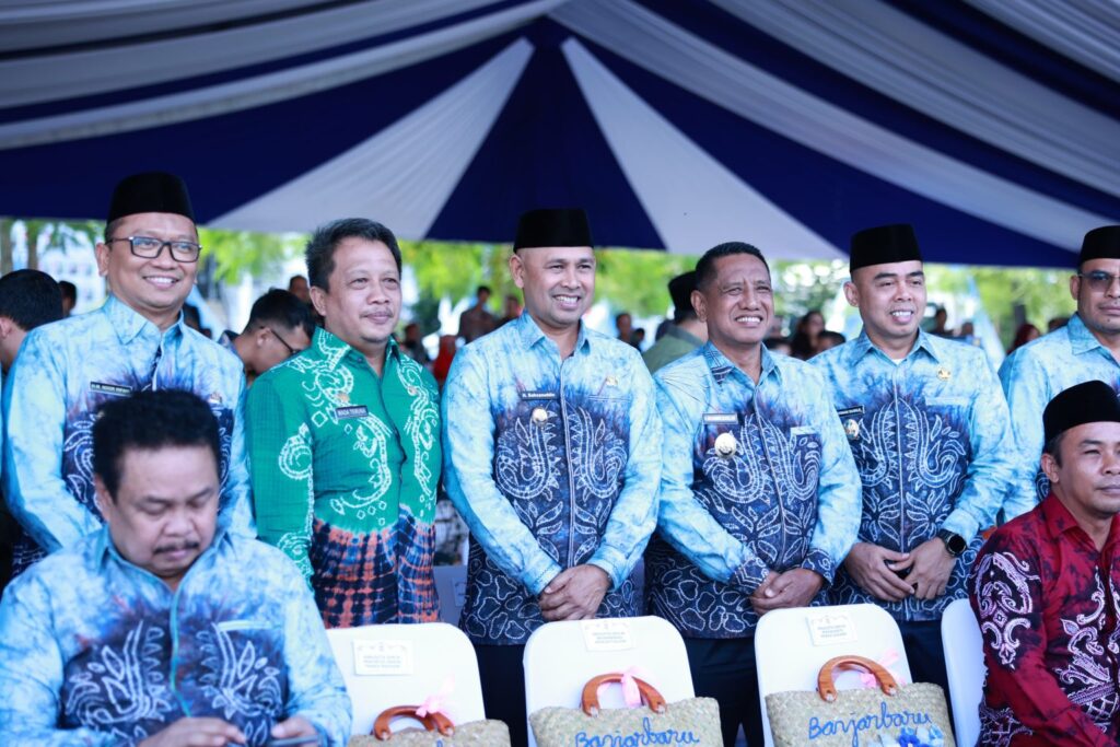 Wakil Bupati Tanah Bumbu menghadiri upacara hari jadi kota Banjarbaru ke-26